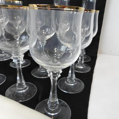 29 pc Kitchen: Gold Trimmed Goblets and Flutes, White Tablecloth, 8 Napkins