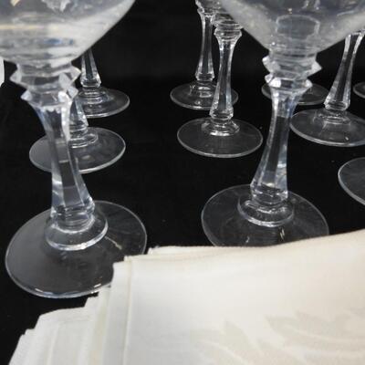 29 pc Kitchen: Gold Trimmed Goblets and Flutes, White Tablecloth, 8 Napkins