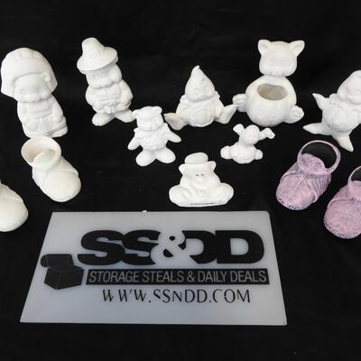 12 pc Unpainted Ceramics, Fall Decor, Pilgrims, Pumpkin Bears, Ghosts