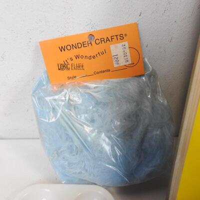 Assorted Craft Lot: Flowers, Birds, 4-In-1 Disposable Palette Paper