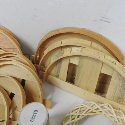 23 pc Craft Lot: Round Wood, Wreaths, Flowers, Metal Shapes