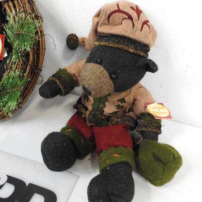 Celebrate the Holidays Black Bear Wreath and Stuffed Animal
