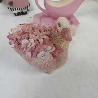 Decor country style 7 pcs: mauve/pink color, rabbits, ducks, cow, pitcher/tray