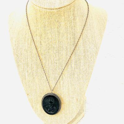 ANTIQUE BLACK GLASS CAMEO 1860s LADY PORTRAIT CIVIL WAR ERA
