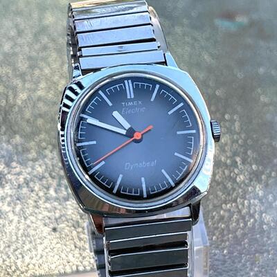 VINTAGE TIMEX MEN'S DYNABEAT WRIST WATCH