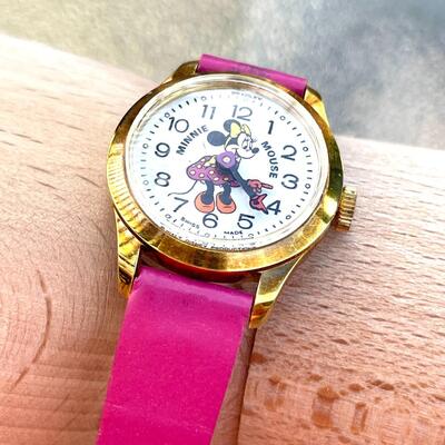 VINTAGE BRADLEY MINNIE MOUSE CHILD'S WATCH WALT DISNEY PROD SWISS MADE