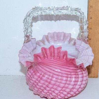 BEAUTIFUL - RUFFLE TOP BASKET WITH THORN HANDLE