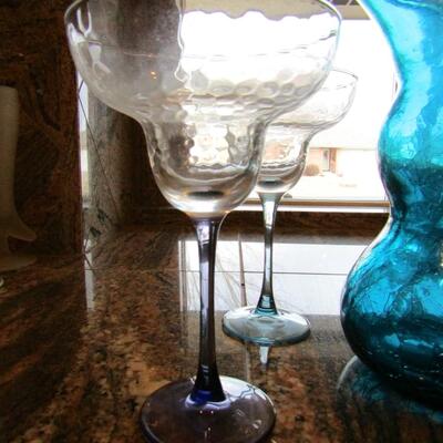 LOT 73  BLUE GLASS PITCHER AND 4 MARGARITA GLASSES