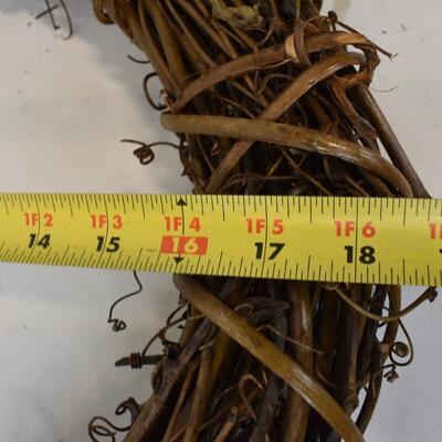 Brown Twig Craft Wreaths. No tags - New