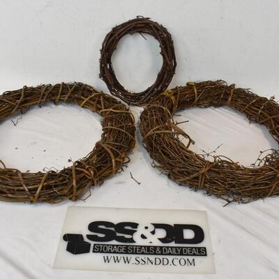 Brown Twig Craft Wreaths. No tags - New