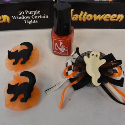 13 pc Halloween Decor: Purple & Orange Lights Small Straw Bales - New