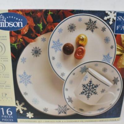 16 pc Dinnerware Set for 4 by Gibson in the Snow Fall Pattern - New