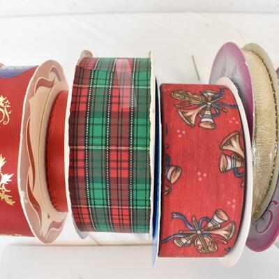 11 pc Ribbon in Gold, Green, Red, Plaid, Christmas. Sealed - New