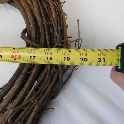 3 pc Wooden Wreaths 19" long 17" wide. Ready to be decorated.