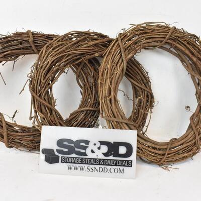 3 pc Wooden Wreaths 19" long 17" wide. Ready to be decorated.