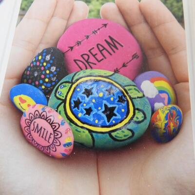 2 Activities for children 6+: Rock Art and Alpha Beads to make jewelry. - New