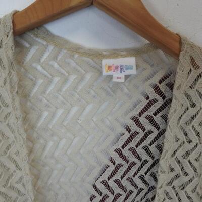 5 pc Women's Clothing: Madewell XXL, Lularoe Med, 3 V-Neck Shirts Lrg - New