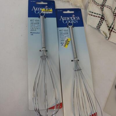 8+ Kitchen Lot: Washcloths, Spoons, Whisks, Plastic Wrap, Cloth Napkins - New