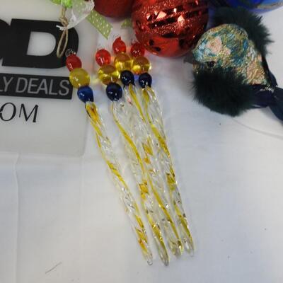 Christmas Decor, Glass Ornaments, Bird Ornaments, Red Star - New