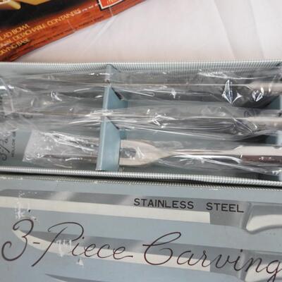 10 pc Revolving Salad Carousel, 3 pc Stainless Steel Carving Set - New