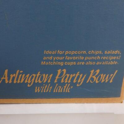 Arlington Party Bowl With Ladle, Unopened Box - New