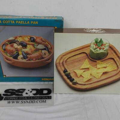Terra Cotta Paella Pan and 12-Inch Teak Chip 'n' Dip - New