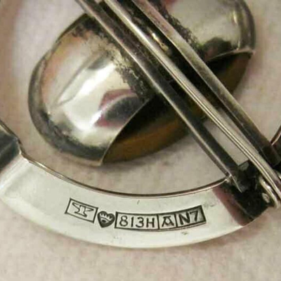 MS Mid Century Modern Kupittaan Kulta Tigers Eye Brooch Pin Finland 813H Silver