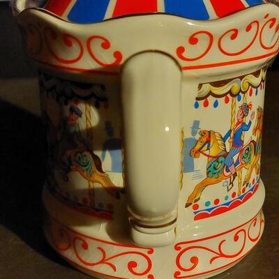 Sadler Carousel Teapot