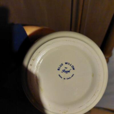 Blue Willow Ware