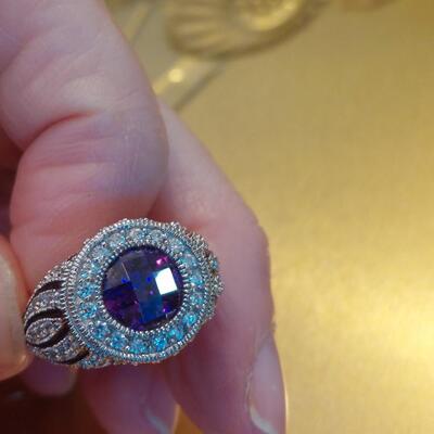 Elegant Cocktail Ring