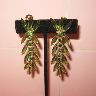 MS Pair Vintage Olive Green Crystal Dangle Earrings 1970s