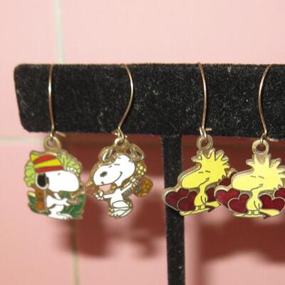 MS 2 Pair Vintage Green Crystal Dangle Earrings 1970s