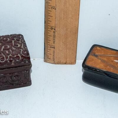PAIR OF SMALL - VINTAGE  TRINKET BOXES - ONE PRICE!!