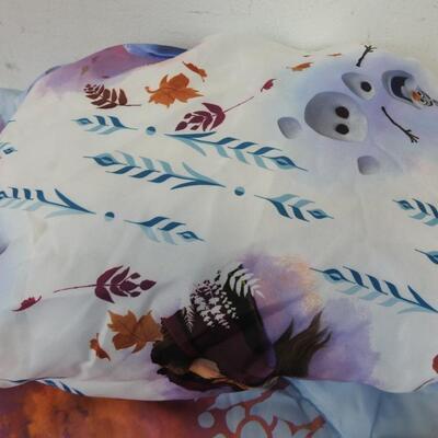 Toddler Bedding, 3 pc Frozen 2. Fitted Sheet, Flat Sheet, Comforter. Unused