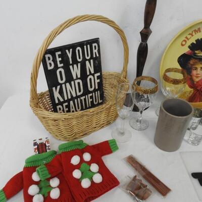 27 pc Kitchen Wine/Beer Decor: Basket, Tray, Glasses, Shot Glasses, Steins