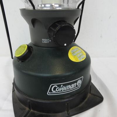 Coleman Lantern, Green. Battery Operated. Works