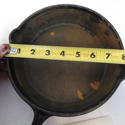 2 pc Ozark Trail Cast Iron Pans 8" & 10" Used