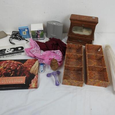 15 pc Personal Care & Accessories: Jewelry Box, Organizers, Parasol, Note paper