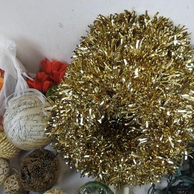 16+ Christmas Lot: Golden Wreaths, Lights, Decor Balls, Ornaments