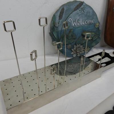 4 pc Decor: Silver Photo Stand, Frog Welcome Tile/Stepping Stone