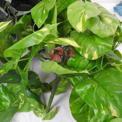 Lot of Assorted Leaves, Planters, Baskets