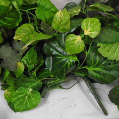 Lot of Assorted Leaves, Planters, Baskets