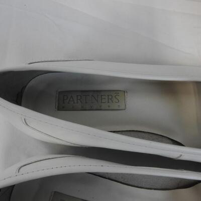 4 Pairs of Women's Shoes, Size 7, Partners, Alex Marie, Clanks Springers