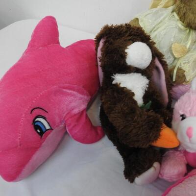 14 Stuffed Animals, Frogs, Rabbits, Pink Sharks