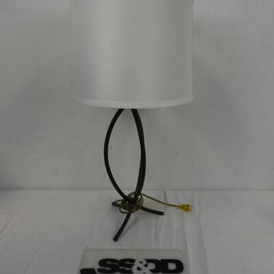 Metal Wire Lamp, Works