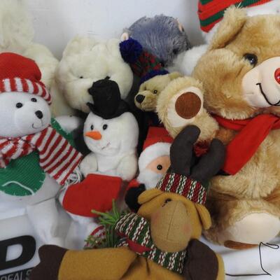 Lot of Stuffed animals, Chinchilla, Christmas Bears, Santas