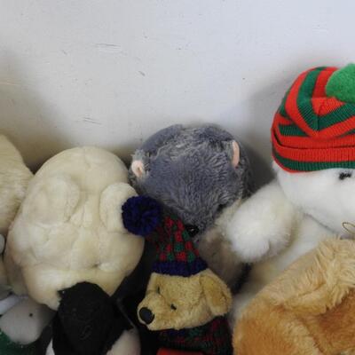 Lot of Stuffed animals, Chinchilla, Christmas Bears, Santas