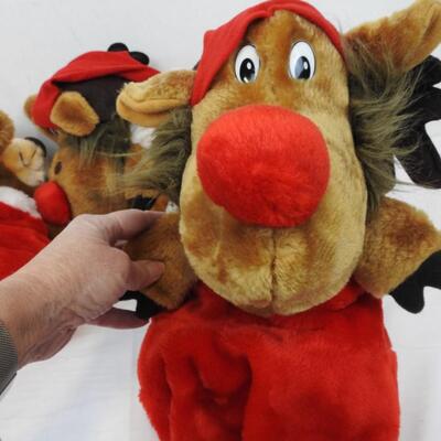 7 Stuffed Animal Xmas Stockings: 3 styles,  5 Bear and 2 Moose.