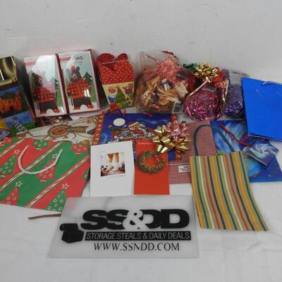 Christmas Cards and Decor: Bows, Shiny Shred, Gift Bags