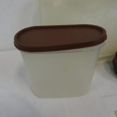 Tupperware Containers, Lids with a Lid Container, Vintage Collection